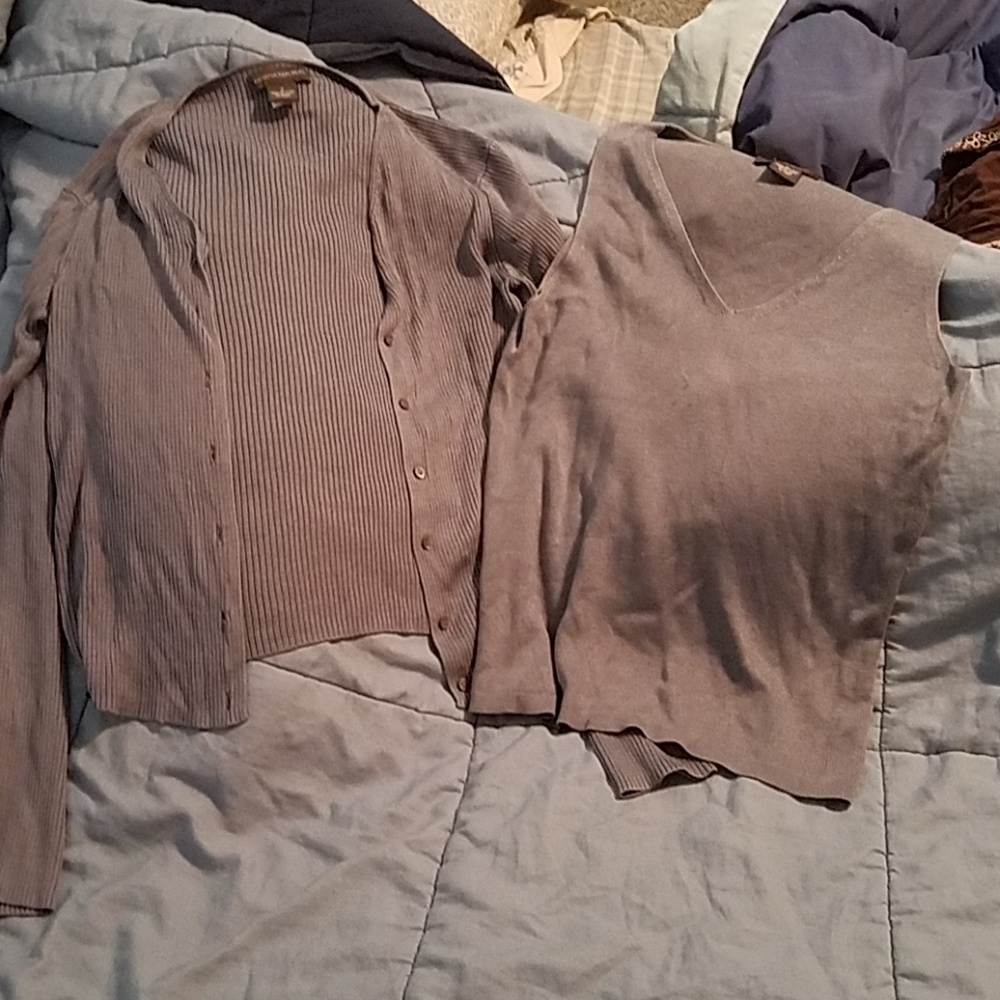 Banana Republic 100% silk tank and cardigan set